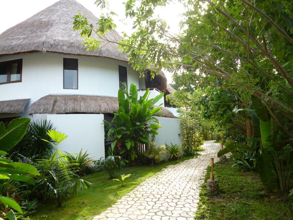 Amun Ini Beach Resort & Spa Anda  Eksteriør billede